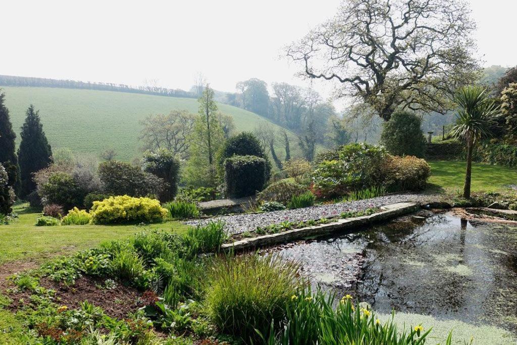 Greenswood Cottage - Cosy Cottage, Rural Location, Beautiful Landscaped Gardens With Pond And Lake Dartmouth Exteriér fotografie